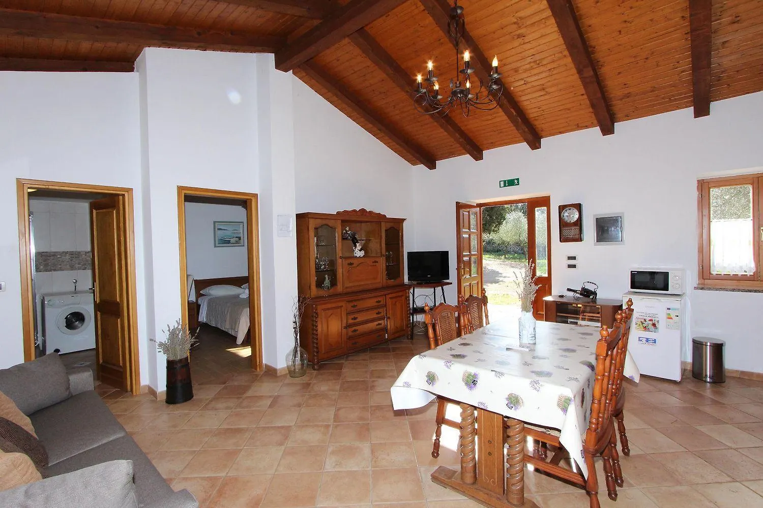 Charmantes Steinhaus Zur Alleinnutzung Mit Liegewiese, Grillbereich, Waschmaschine Rovinj