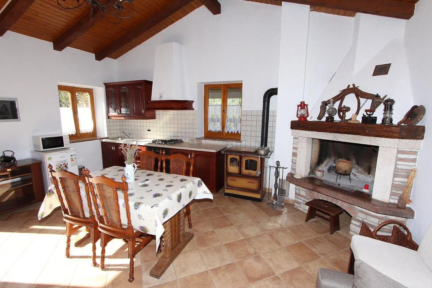 Holiday home Charmantes Steinhaus Zur Alleinnutzung Mit Liegewiese, Grillbereich, Waschmaschine Rovinj