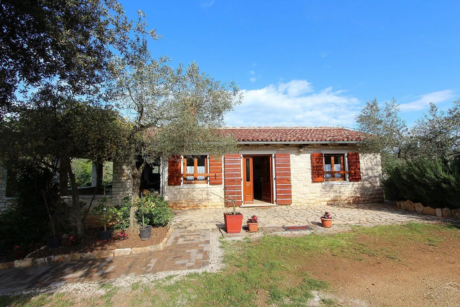 Charmantes Steinhaus Zur Alleinnutzung Mit Liegewiese, Grillbereich, Waschmaschine Rovinj